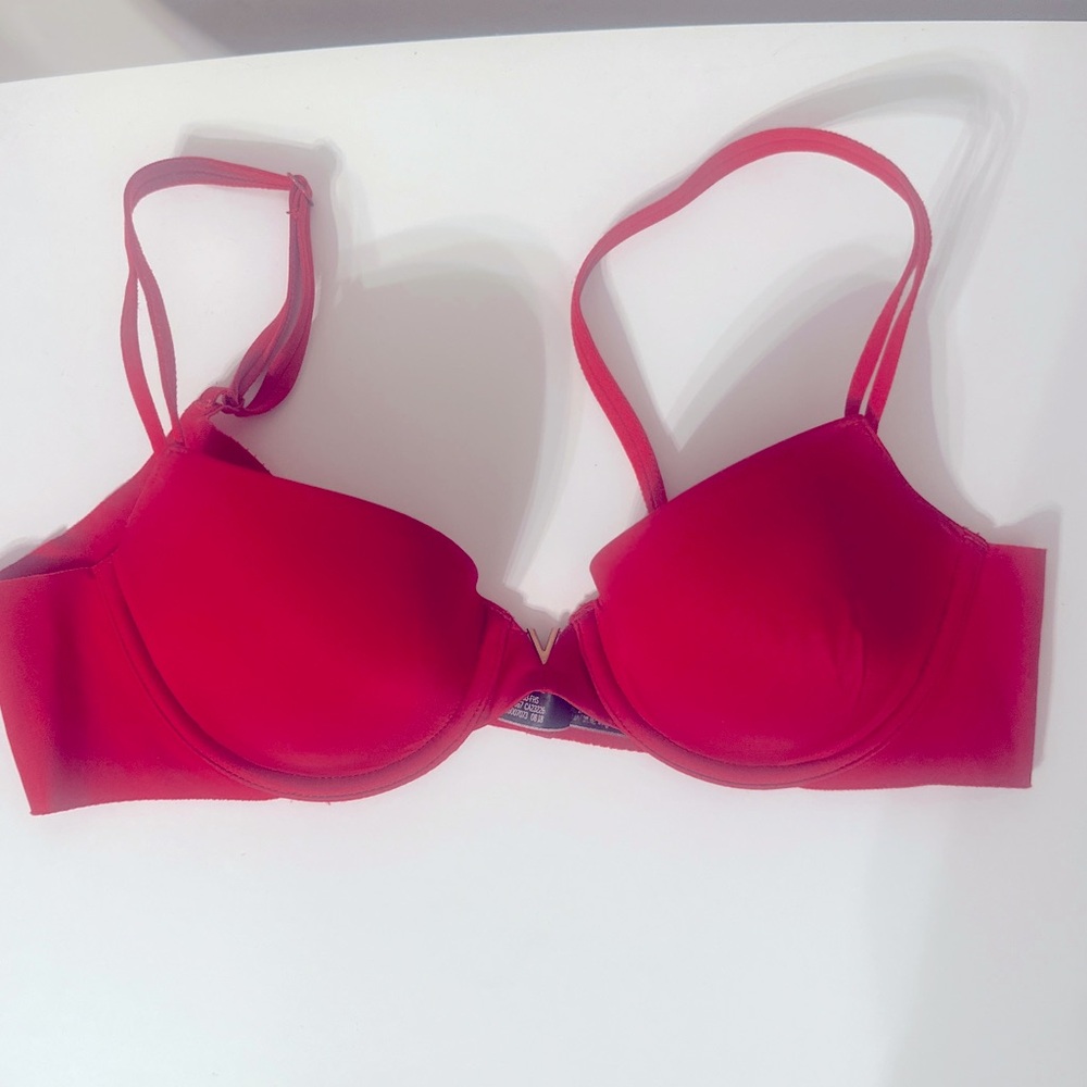 Victoria's Secret Sexy Illusions Lightly Lined Demi Red Bra